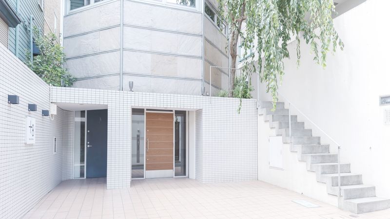 プラスエイトギャラリー＆スタジオ - +８Gallery & Studio