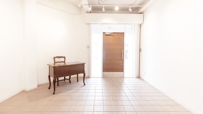 プラスエイトギャラリー＆スタジオ - +８Gallery & Studio