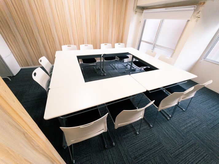 新大阪駅徒歩2分★全設備無料★ニューオープン - 会議室オアシス新大阪