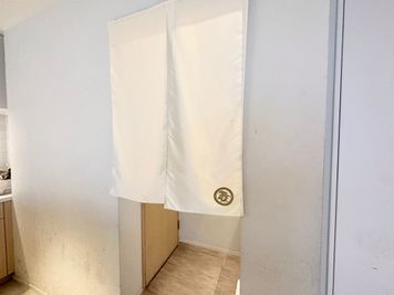 【お手洗いは室内にございます】 - INBOUND LEAGUE 8階 Tatami Room & Terraceの設備の写真