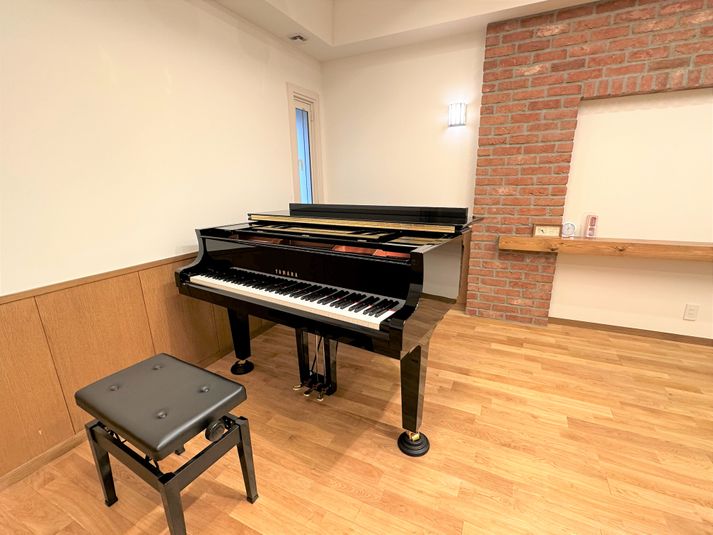 横浜とべ音楽館【10名以上ご予約】駅前完全防音！音楽ミニホール - 横浜とべ音楽館