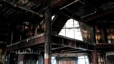 【演奏可】【電源有り】MVやコスプレ撮影に最適なサバゲーフィールド横にあるパチンコ屋の廃墟。 - 雰囲気抜群の廃墟とアスファルト舗装エリア　茨城県南部