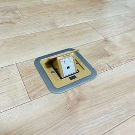 フロアーコンセント完備。 - 糸島ドームハウスの設備の写真