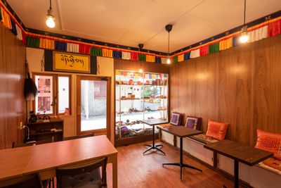 1階はチベットレストラン&カフェです - Taste of Tibet レンタルスペース チベットレストラン 2階のシンク付きレンタルスペースのその他の写真