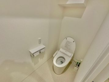 【男性トイレ（個室×1）】 - 【閉店】テレワークブース門前仲町 協和ビル 【閉店】ブース28の設備の写真