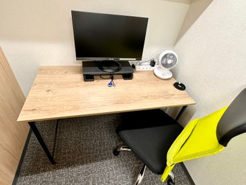 【完全個室なので周りを気にせず作業に集中できます】 - 【閉店】テレワークブース門前仲町 協和ビル 【閉店】ブース28の室内の写真