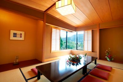 控室のご用意も可能（有料） - 岡崎庵 総檜の本格能舞台　の設備の写真