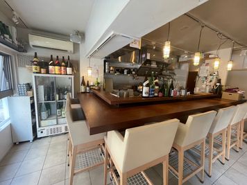 新橋にあるレンタルスペース✨
キッチン設備豊富です🍳 - Relax one 新橋 ｜ 日本酒好きが集まる空間🍶 Relax one 新橋｜キッチン利用🍽️撮影利用可📷の室内の写真