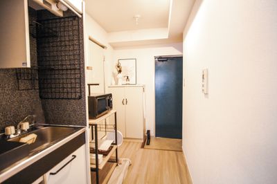 キッチン&玄関 - レンタルサロンtreat自由が丘 完全個室プライベートサロンの室内の写真