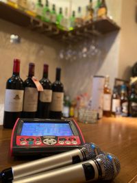 カラオケ　マイク2本 - BAR彩 カラオケスナックBAR彩の室内の写真