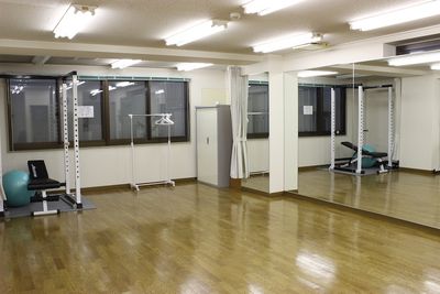 レンタルスタジオカベリ横浜1号店 ダンスができるレンタルスタジオの室内の写真