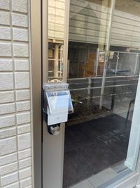 予約時のワンタイムの発行ナンバーで自動開錠できます。 - F-LAB 駅チカ完全無人レンタルジムの外観の写真