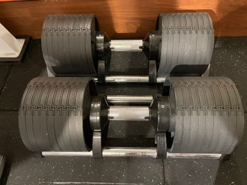 可変ダンベル　4㎏～32 kg - F-LAB 駅チカ完全無人レンタルジムの設備の写真