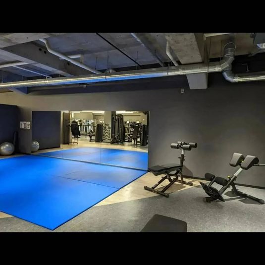 パーソナルスペース北鈴蘭台 - ワールドプラスジム北鈴蘭台店