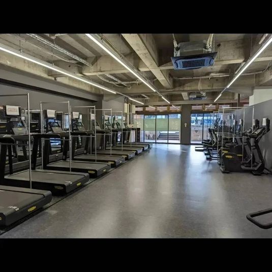 パーソナルスペース北鈴蘭台 - ワールドプラスジム北鈴蘭台店