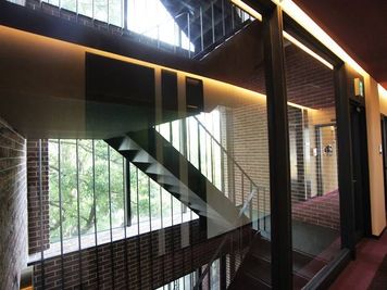 名古屋会議室 ATS広小路ビル栄駅前店 RoomC（ｾﾙﾌ設営/ロの字/当日予約OK）のその他の写真