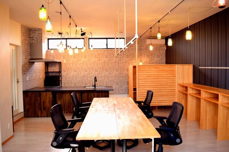 ミーティングルーム　B - シェアオフィス　スプラウト