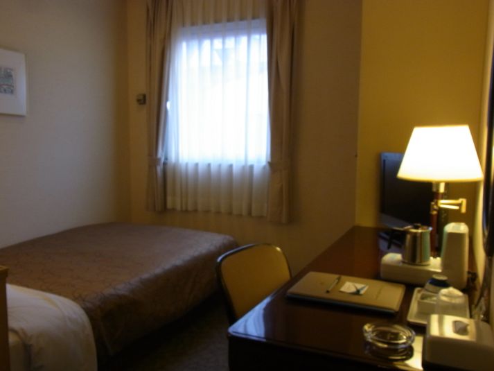 浅草セントラルホテル シングルームの室内の写真