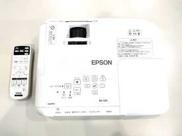 プロジェクター　EPSON - LINCRASウ―ブル博多 02〈LINCRASウーブル博多〉の設備の写真