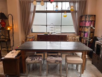 6人掛けのテーブル - 須崎ビル maison de seia レンタルスペースの室内の写真