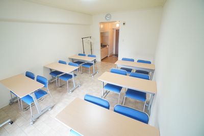【シルク/新大阪レンタル会議室】 新大阪レンタル会議室の室内の写真