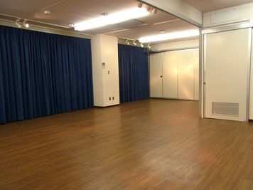 東京会議室 レンタルスペース シブヤ・ネクサス 301+302 （3階）の室内の写真