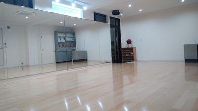 ダンススタジオ　フォセット レンタルスタジオ、貸会議室の室内の写真