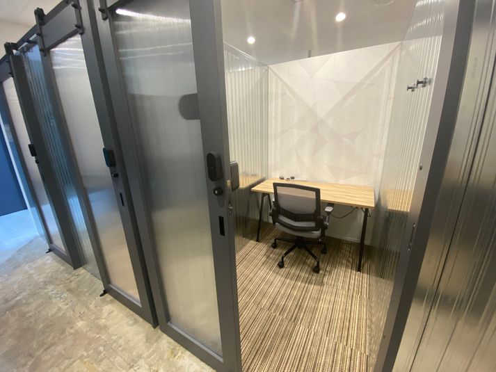 【学割】１名用プライベートブース（フリースペースも利用可能！） - ATOMica北九州