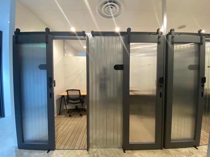 【学割】１名用プライベートブース（フリースペースも利用可能！） - ATOMica北九州