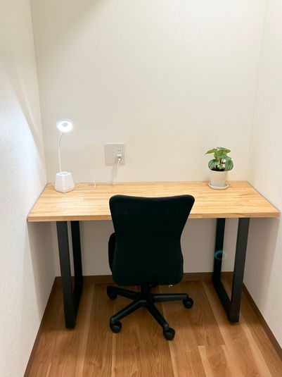 3号室です。2㎡の部屋です。清潔なお部屋です。 - リモートワークスペース カテナ大井町店 リモートワークスペース大井町店 3号室の室内の写真