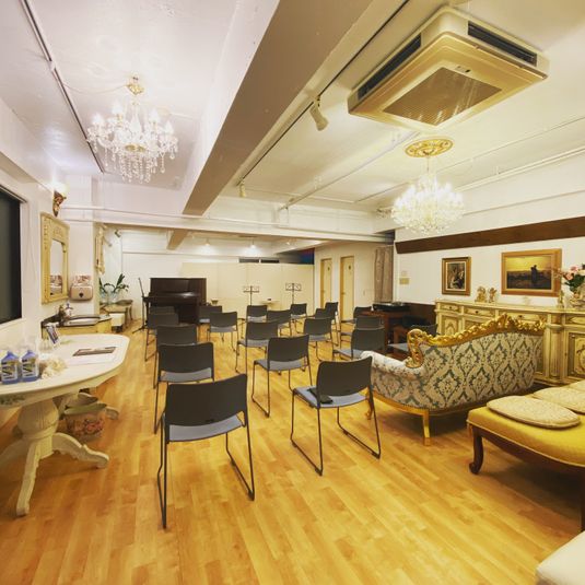 Studio Con Brio（スタジオ　コンブリオ） - Studio Con Brio（スタジオ　コンブリオ）