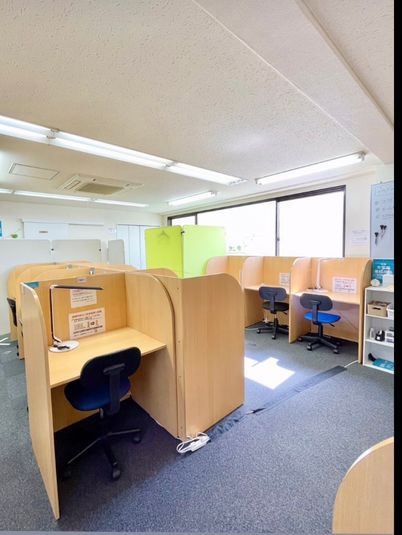 広々とした店内 - TORINO-SUひばりが丘 2４時間無人管理 　【自習室】TORINO-SUの室内の写真