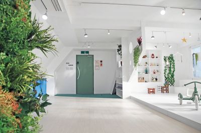 明るく清潔なスタジオを心がけております。 - Wonder Hutte｜家族やグループで使いやすい撮影スタジオ 📸清潔で明るくどなたにも安心して使っていただける撮影空間ですの室内の写真