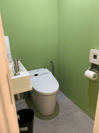 【他スペースと共有】男女兼用トイレ1つ - GORILLA HUB KOMAGOME | ゴリラハブ駒込 【2名まで】駒込駅徒歩6分の②パワーラックスペースの設備の写真
