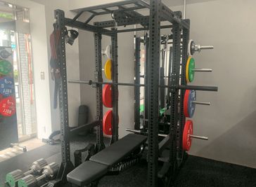 パワーラックはMBCパワーラック スタンダード210cm タイプ4 - GORILLA HUB KOMAGOME | ゴリラハブ駒込 【2名まで】駒込駅徒歩6分の②パワーラックスペースの設備の写真