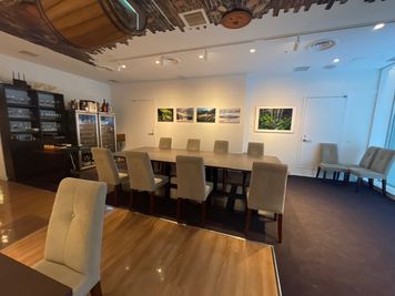 Relax room 渋谷 Relax room 渋谷｜会議利用🖊街コン・交流会🍃の室内の写真