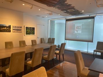 Relax room 渋谷 Relax room 渋谷｜会議利用🖊街コン・交流会🍃の室内の写真