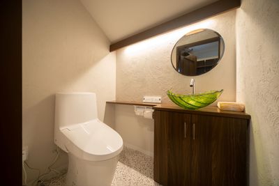 清潔なトイレスペース - Room Therapis　ルームセラピス レンタルサロン（ ルーム E）の設備の写真