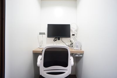 【博多駅前個室ブース】 博多駅前個室ブースNo.2の室内の写真