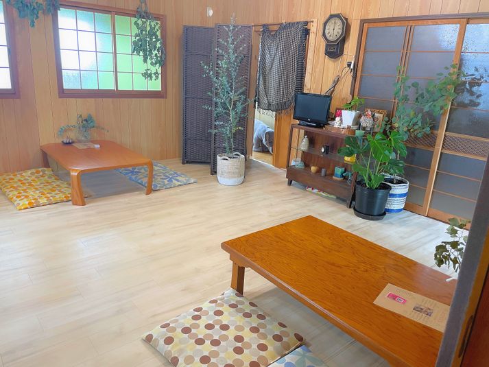 【飲食持ち込み可能！】森の部屋　多目的スペースWIFI有 - カフェ御結（おむすび）