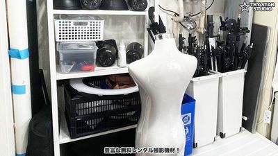 背景紙、スタンド、三脚など全て無料レンタル！ - トライスタースタジオ 【地域最安！1時間 3500円（税込）】豊富な無料機材！の室内の写真