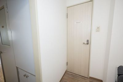 トイレ入口 - レンタルスタジオAivic渋谷宮益坂の設備の写真