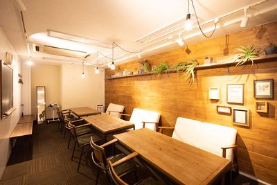 🏦東銀座 徒歩1分🚉 まるでおしゃれなカフェ☕高速WiFi⭐️プロジェクターあり👍★G402 GINZA Room★ - 銀座ユニーク貸会議室 5丁目店