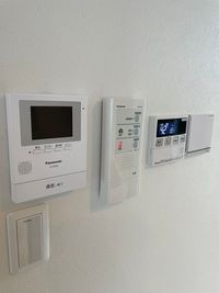 インターフォンとオートロック、床暖房完備。 - Hakuba MAHOROBA キッチン付きコンドミニアムレンタルスペースの設備の写真