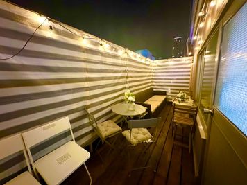テラスも24時間使用可能。オプションです。電飾有り。飲食ＯＫ🍺 - ホワイトガーデン心斎橋🌼駅30秒多目的スペース ≪ホワイトガーデン心斎橋≫33人/駅近30秒/パルコ前✨の室内の写真