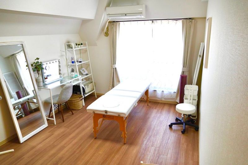 目黒駅4分の格安レンタルサロン - 目黒レンタルサロン momobana