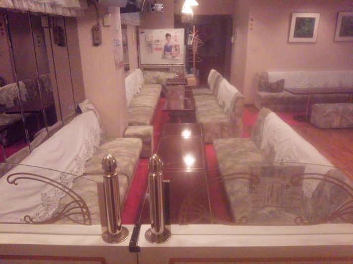 1Fカラオケ - 音楽・ダンススペース　ノムラ