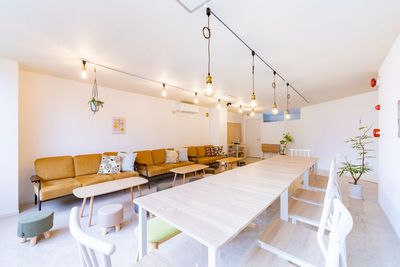 自然光イメージ🌞 - ハイスペ 三宮イクシー 〈ハイスペ三宮イクシー〉【定員タイプC】の室内の写真