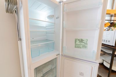 冷蔵庫（162ｌ）
下が冷凍庫 - ハイスペ 三宮イクシー 〈ハイスペ三宮イクシー〉【定員タイプB】の設備の写真