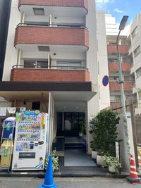 当スタジオのビル外観。こちらの606号室です。 - SHIBUYA Pilates studio１ 渋谷で一番駅チカ　最安最高品質な”マシン”ピラティスのスタジオの外観の写真